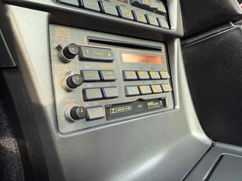 Used 1990 Chevrolet Corvette Coupe image 88