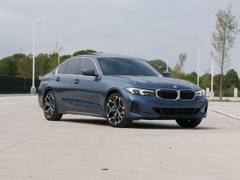 Certified 2025 BMW 330i Sedan w/ Premium Package RWD image 2