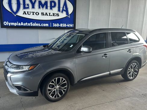 Used 2016 Mitsubishi Outlander SEL AWD/4WD image 2