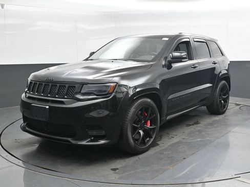 Used 2020 Jeep Grand Cherokee SRT w/ Trailer Tow Group IV AWD/4WD image 8