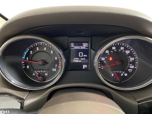 Used 2013 Jeep Grand Cherokee Laredo image 19