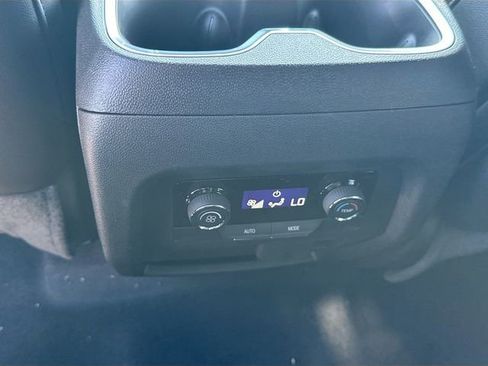 New 2025 Chevrolet Traverse LT w/ Enhanced Driving Package image 24