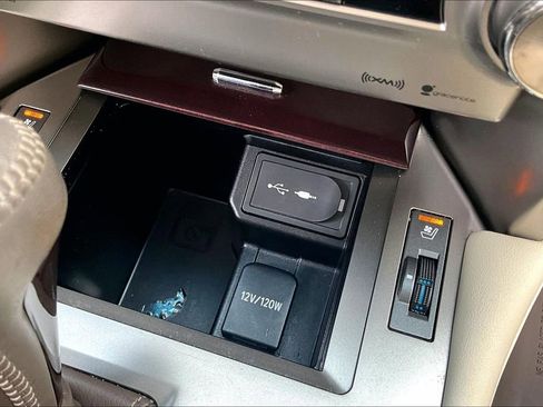 Used 2019 Lexus GX 460 Premium w/ Premium Package image 15