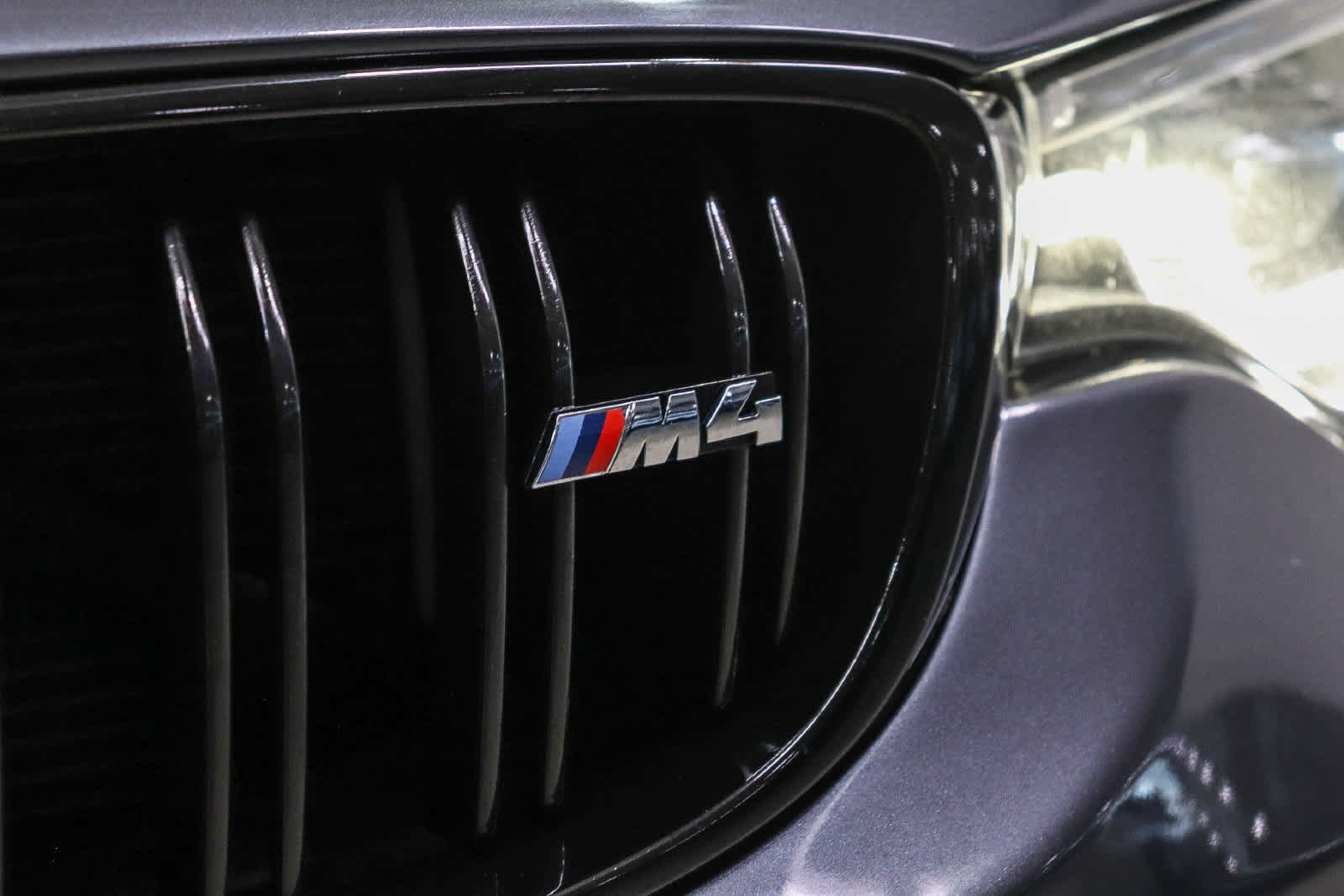 Used 2020 BMW M4 Coupe w/ Competition Package RWD image 8