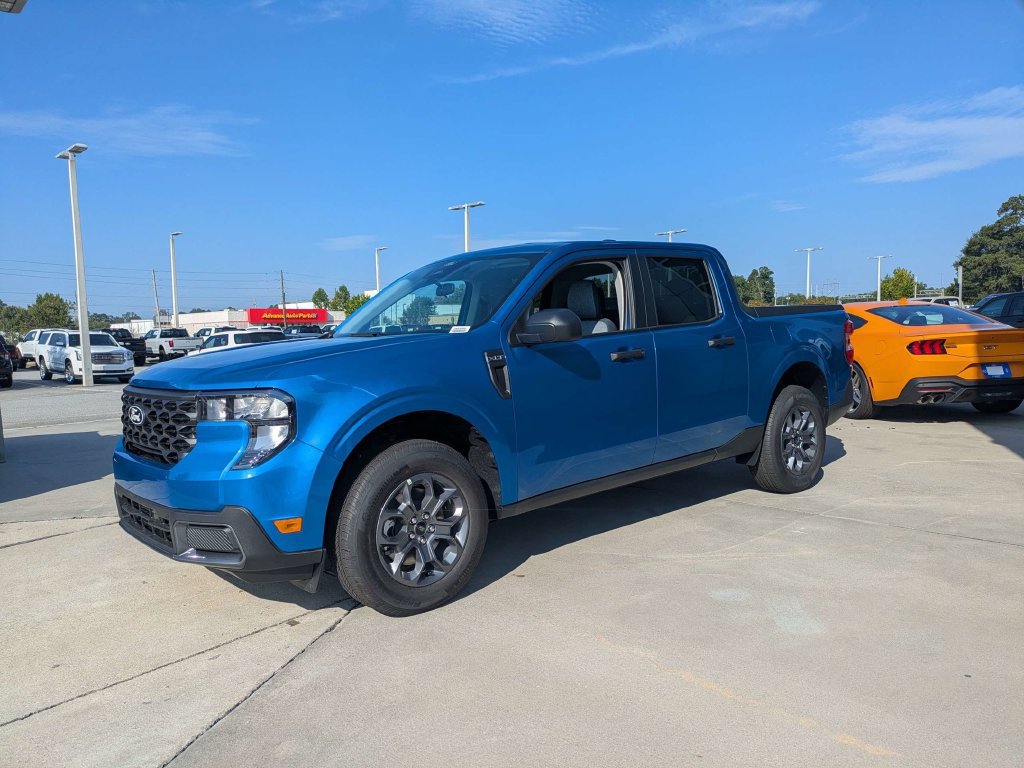New 2026 Ford Maverick XLT FWD image 8