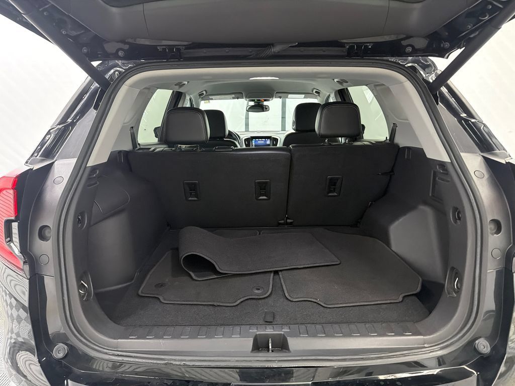 Used 2024 GMC Terrain SLT AWD/4WD image 20