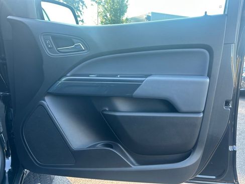Used 2021 Chevrolet Colorado Z71 image 25