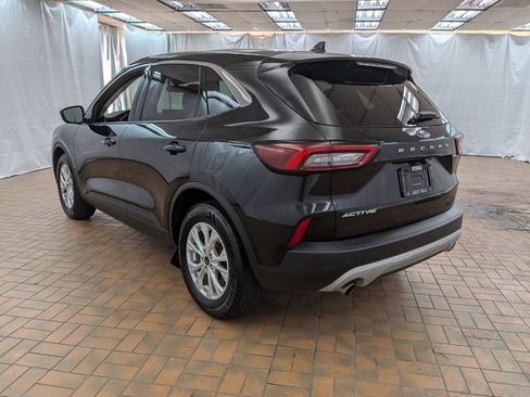 Used 2023 Ford Escape Active w/ Tech Pack #2 FWD image 5