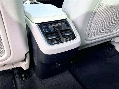 Used 2024 Volvo XC90 B5 Core w/ Protection Package Premier image 25