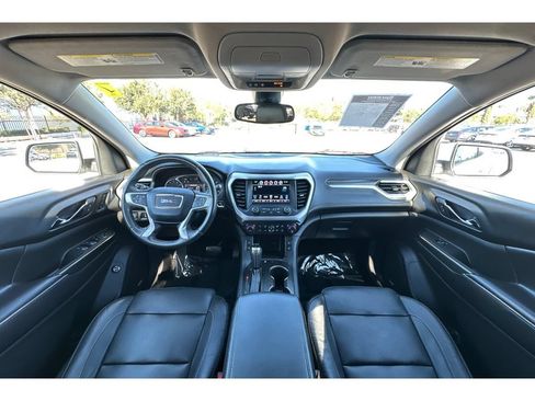 Used 2017 GMC Acadia SLT FWD image 15