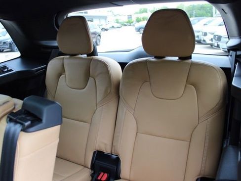 Certified 2025 Volvo XC90 T8 Ultra w/ Protection Package Premier AWD/4WD image 25