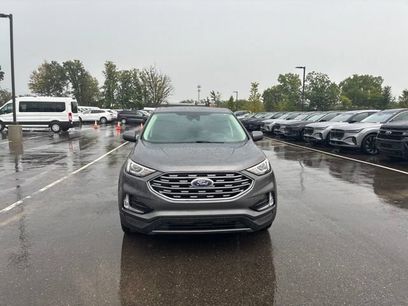 Used 2022 Ford Edge SEL w/ Convenience Package