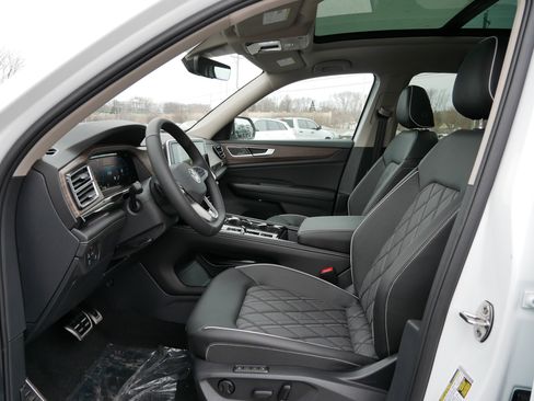 New 2026 Volkswagen Atlas SEL Premium R-Line image 5