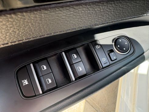 Used 2019 Kia Forte S w/ S Premium Package FWD image 7