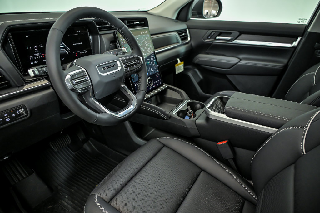 New 2027 GMC Terrain Denali w/ LPO, Floor Liner Package AWD/4WD image 7