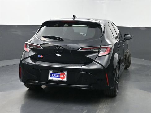 Used 2022 Toyota Corolla SE image 38