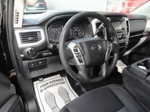 Used 2016 Nissan Titan XD image 7