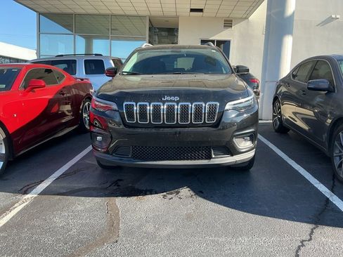 Used 2020 Jeep Cherokee Latitude Plus w/ Cold Weather Group image 6