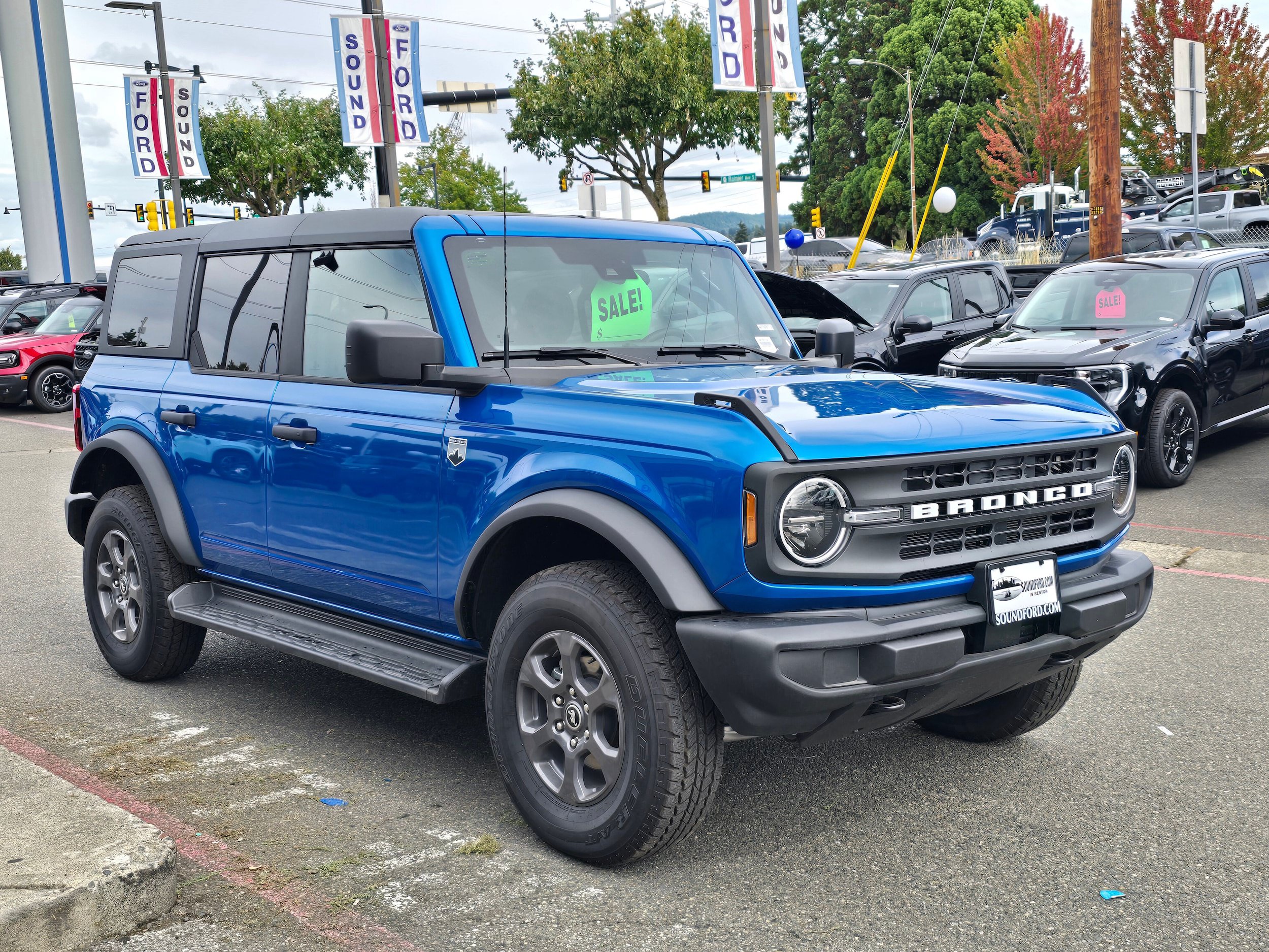 New 2026 Ford Bronco Big Bend AWD/4WD image 3
