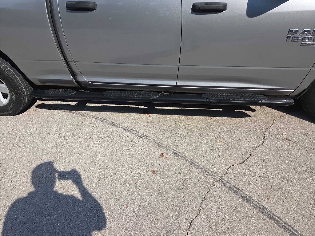Used 2022 RAM 1500 Classic SLT w/ Electronics Group RWD image 16