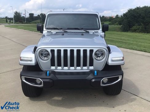 Used 2022 Jeep Wrangler Unlimited Sahara w/ Cold Weather Group image 2