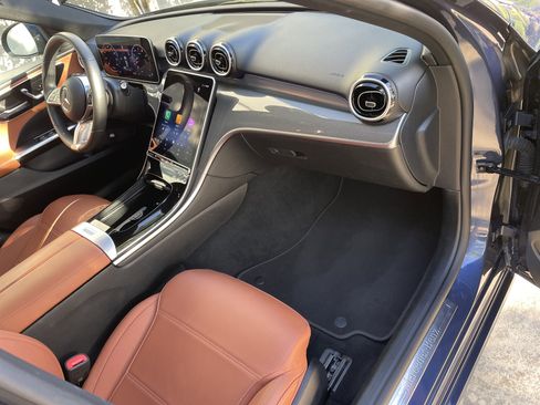 Used 2025 Mercedes-Benz C 300 Sedan image 47