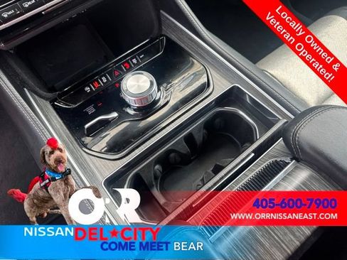Used 2024 Jeep Wagoneer Series II w/ Flexible Seating Group AWD/4WD image 28