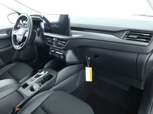 Used 2025 Ford Escape SE image 23