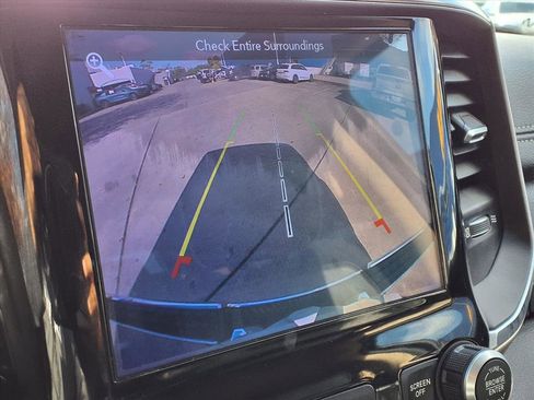 Used 2019 RAM 1500 Laramie image 17