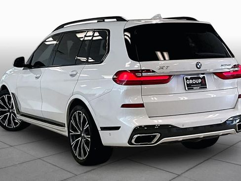 Used 2021 BMW X7 xDrive40i w/ M Sport Package AWD/4WD image 11