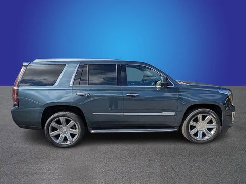 Used 2020 Cadillac Escalade Luxury image 6