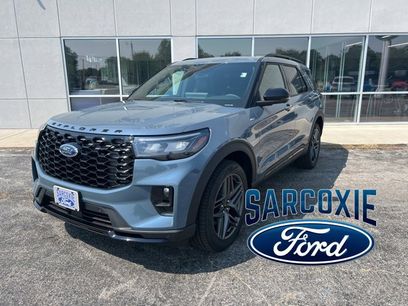 New 2025 Ford Explorer ST-Line w/ Premium Package