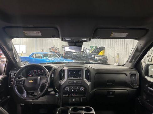 Used 2022 Chevrolet Silverado 1500 Custom image 26