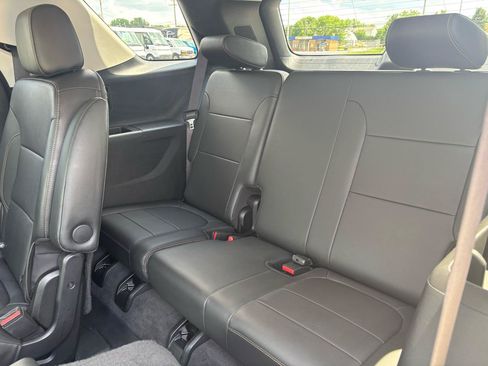 Used 2020 Chevrolet Traverse Premier AWD/4WD image 11