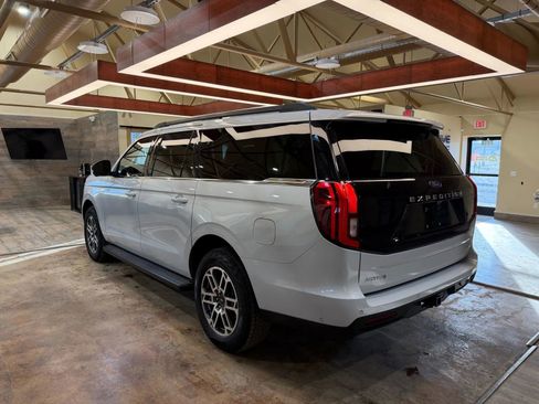 Used 2025 Ford Expedition Max Active image 6