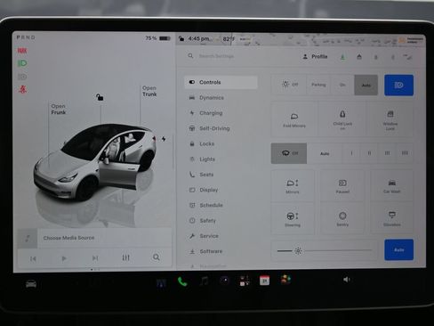 Used 2023 Tesla Model Y Performance AWD/4WD image 26
