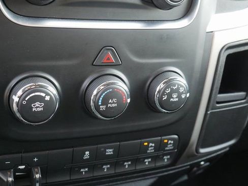 Used 2018 RAM 3500 SLT w/ Luxury Group AWD/4WD image 21