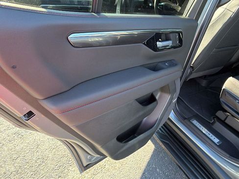 New 2026 Chevrolet Tahoe RST image 16