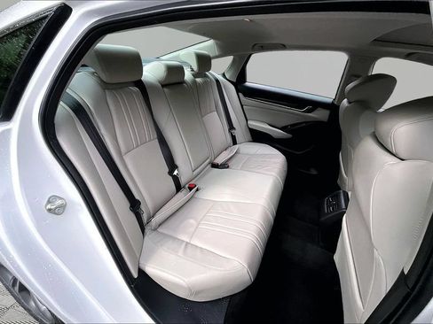 Used 2018 Honda Accord EX-L image 19