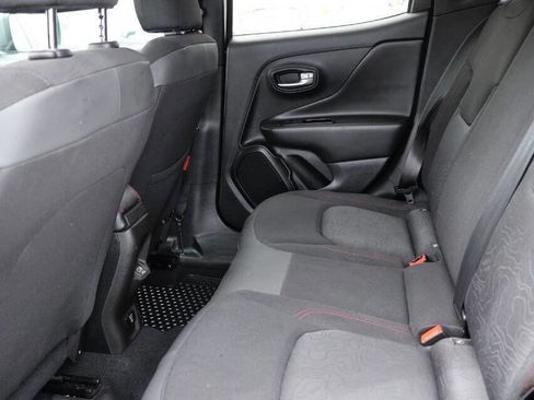 Used 2020 Jeep Renegade Trailhawk w/ Cold Weather Group image 17