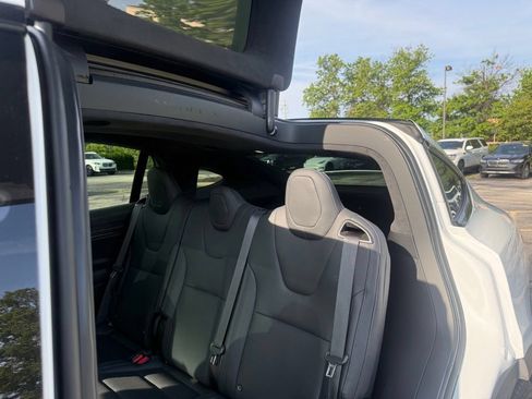 Used 2022 Tesla Model X AWD/4WD image 10