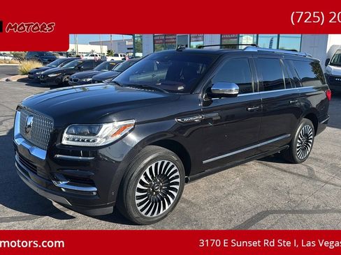 Used 2020 Lincoln Navigator L Black Label w/ Cargo Convenience Package AWD/4WD image 3