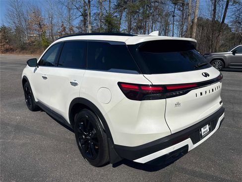 Certified 2025 INFINITI QX60 Luxe w/ Black Edition image 7