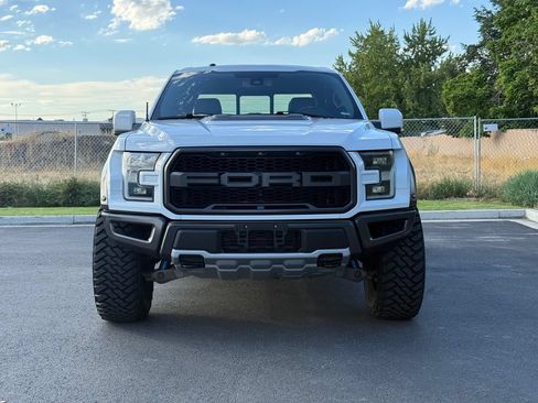 Used 2018 Ford F150 Raptor w/ Equipment Group 802A Luxury AWD/4WD image 5
