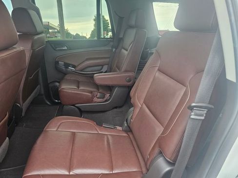 Used 2019 Chevrolet Tahoe Premier AWD/4WD image 18