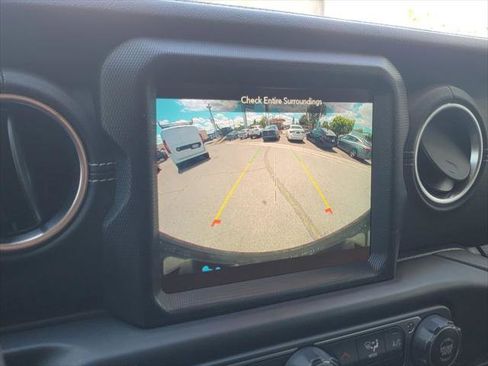 Certified 2023 Jeep Wrangler Unlimited Sahara AWD/4WD image 28