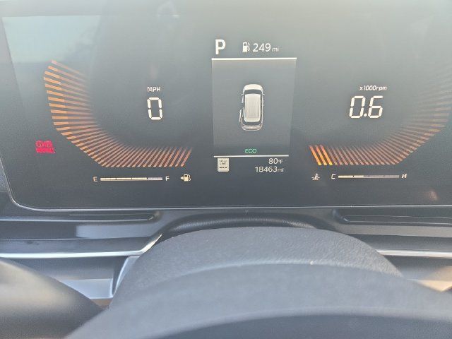 Used 2026 Kia Carnival FWD image 14
