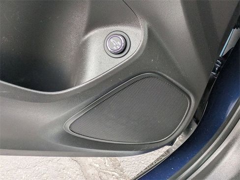 Used 2023 Buick Encore GX Essence w/ Experience Buick Package image 13