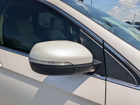 Used 2019 Ford Edge Titanium w/ Cold Weather Package FWD image 12