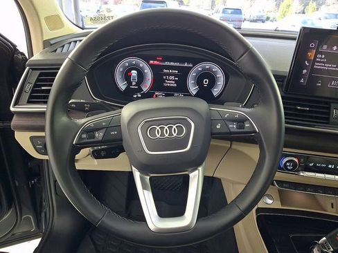Used 2024 Audi Q5 e Prestige w/ Prestige Package image 21